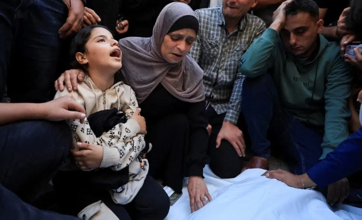 One martyr and several injured in Israeli occupation shelling west of Khan Yunis