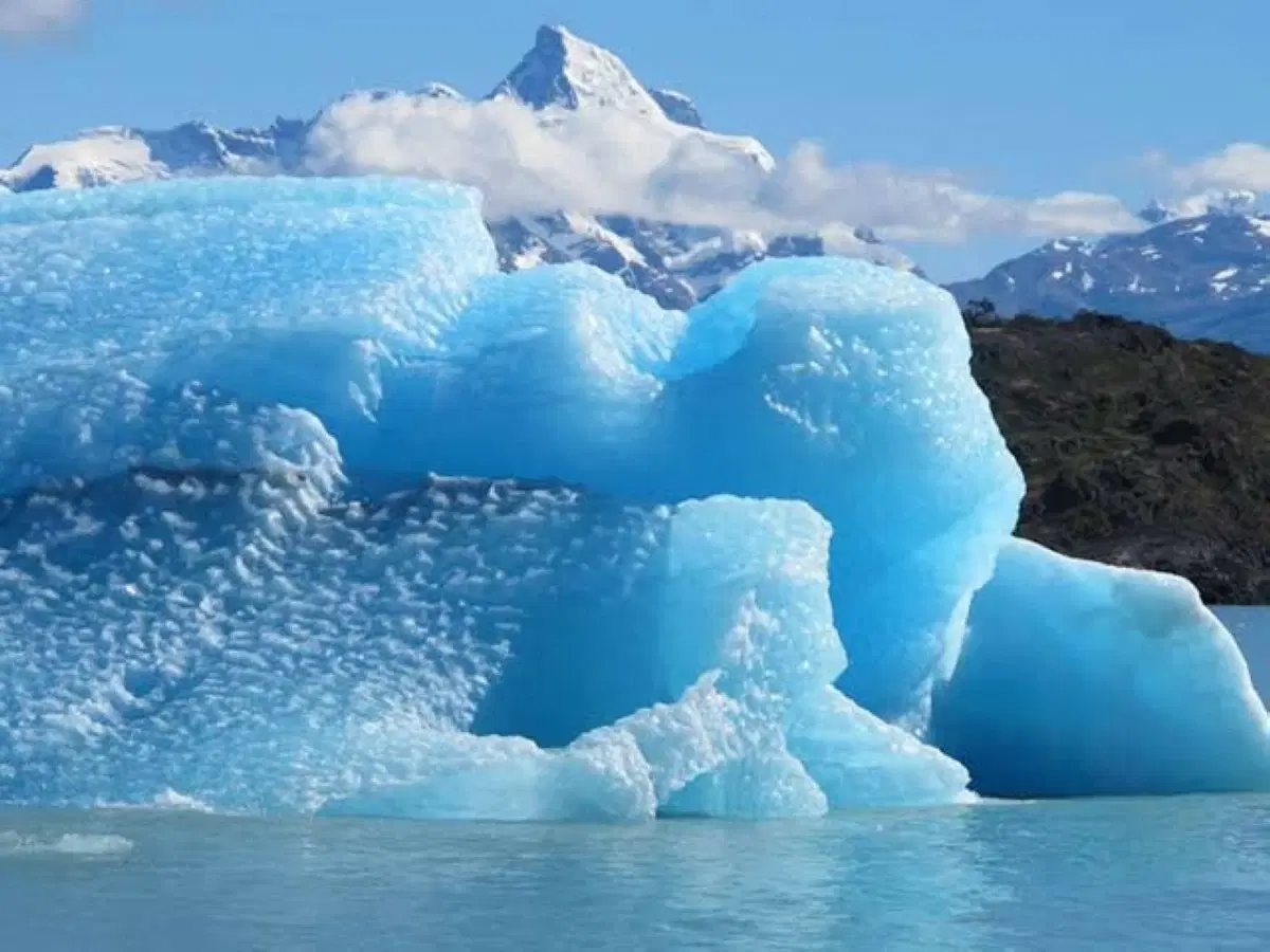 Record coastal ice melt threatens the seas
