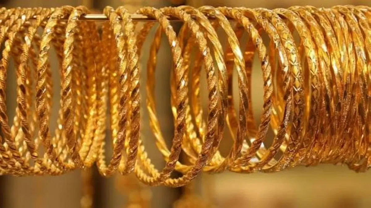 82.4 dinars is the price of 21-karat gold in the local market